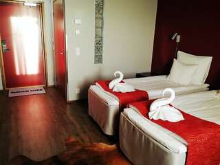 Мини-отель Hotel Guossi Каригасниеми Двухместный номер с 1 кроватью или 2 отдельными кроватями и ванной комнатой-3